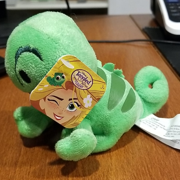 Nwt! Pascal plush from tangled the series. - Picture 2 of 3